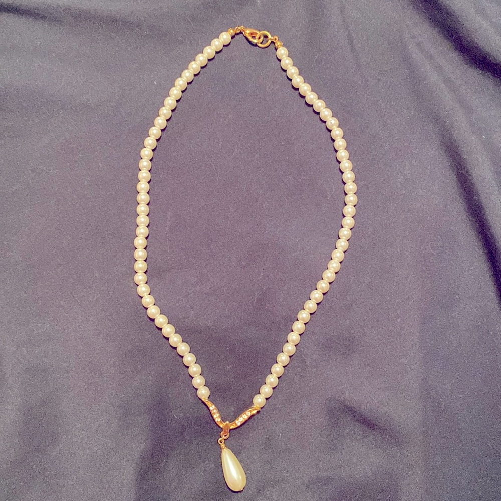 Pearl necklace